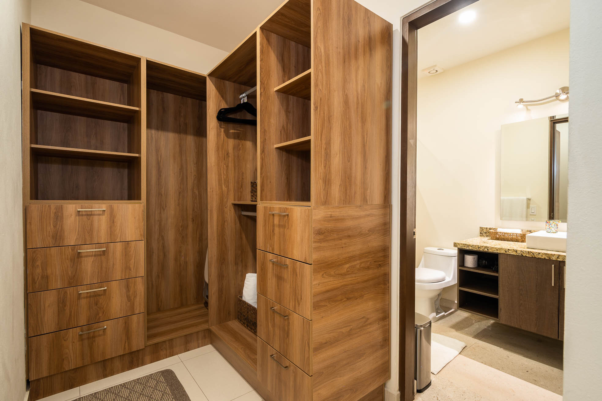 Nayri Life & Spa Interior